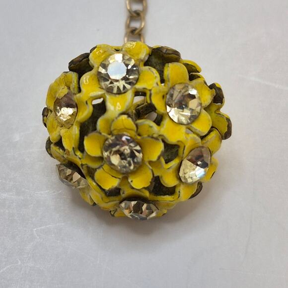 Vintage Yellow Enameled Floral Dangle Drop Clip-on Earrings with Rhinestones - Picture 4 of 9